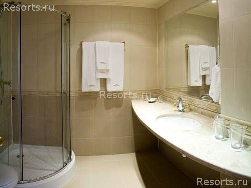 Mistral Hotel 13